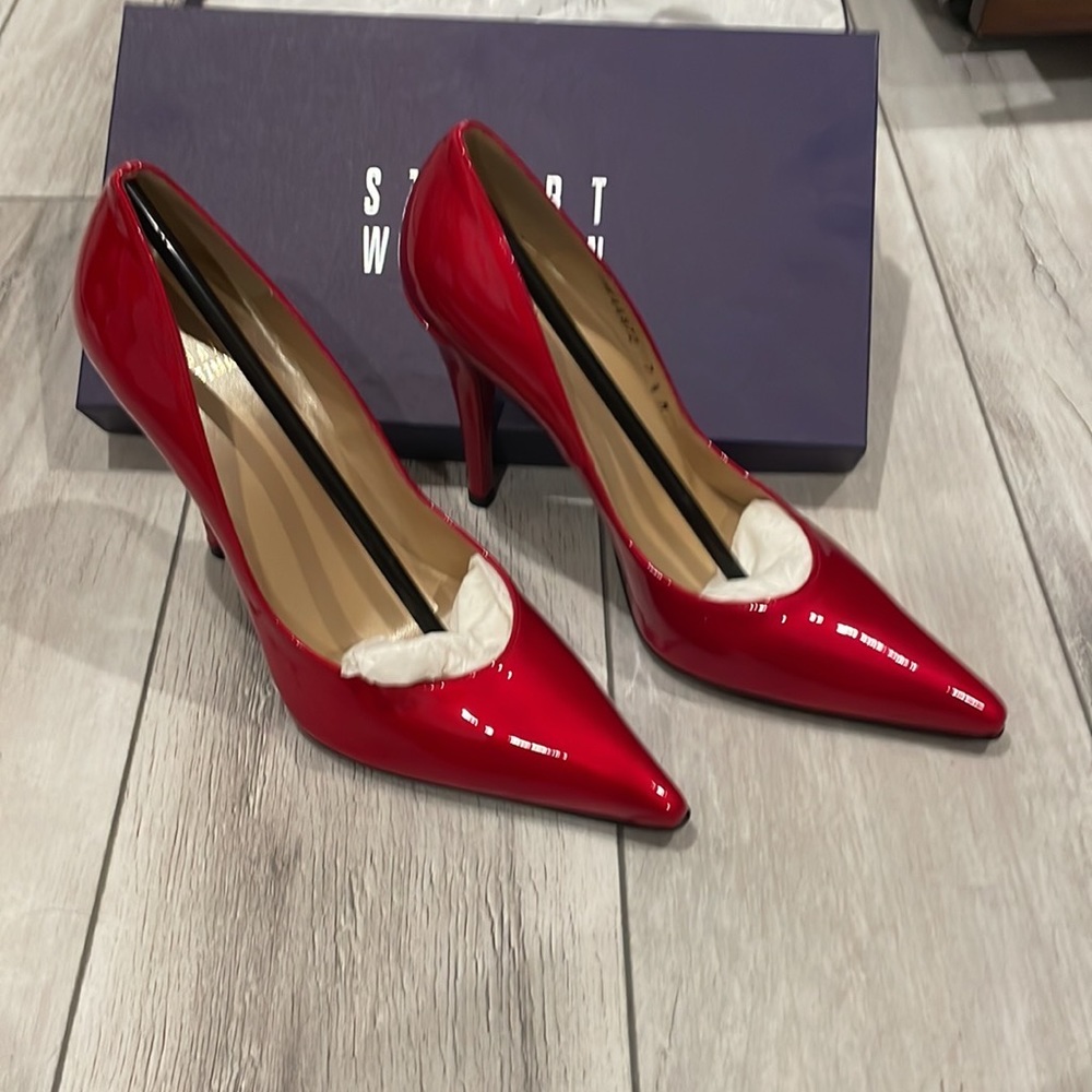 NEW Stuart Weitzman Zinger red in original box